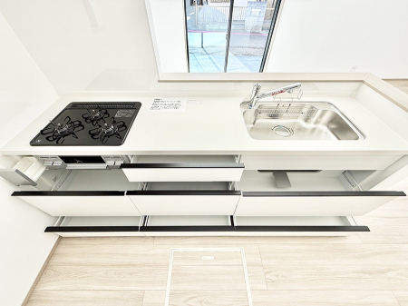 �L�b�`�� �����������������Ɗy�����Ȃ�A���K�ȃL�b�`�����