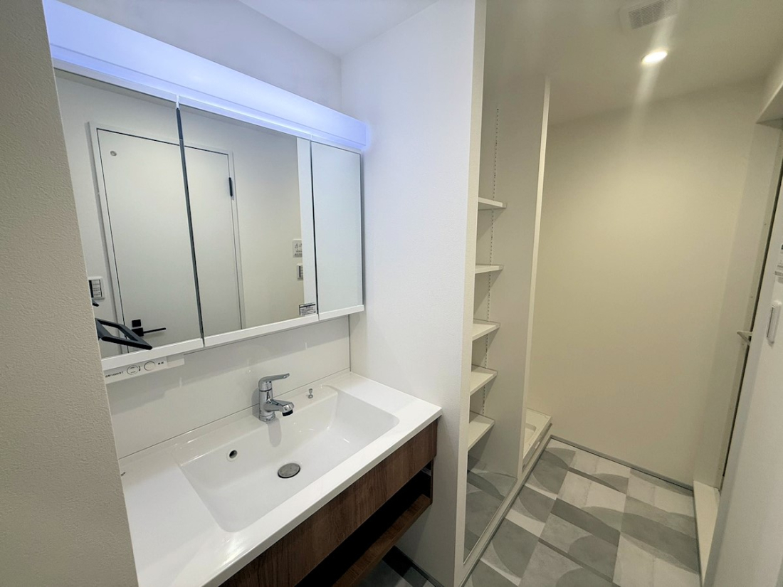 ���ʑ�E���ʏ� ���ʑ�E���ʏ�