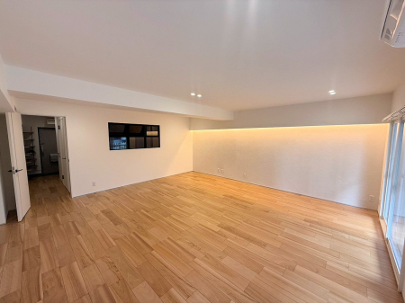 ���r���O ���r���O