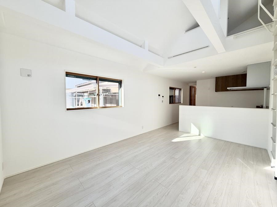 ���r���O �����������������Ɠ��ʂɂ���A�e���̋��