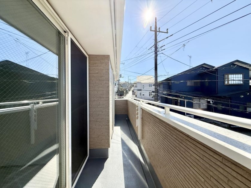 �o���R�j�[ ������ �G�߂̈ڂ낢����������J���I�ȋ�Ԃł�