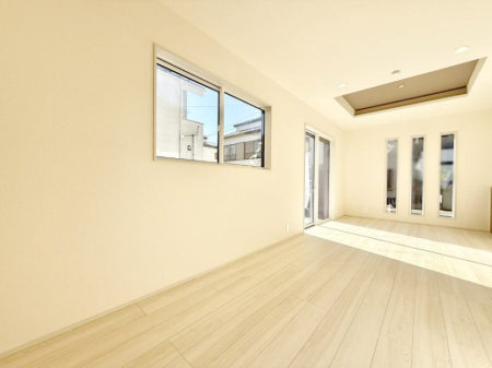 ���r���O ���������났�ƏΊ炪�W�܂�A�S���܂郊�r���O