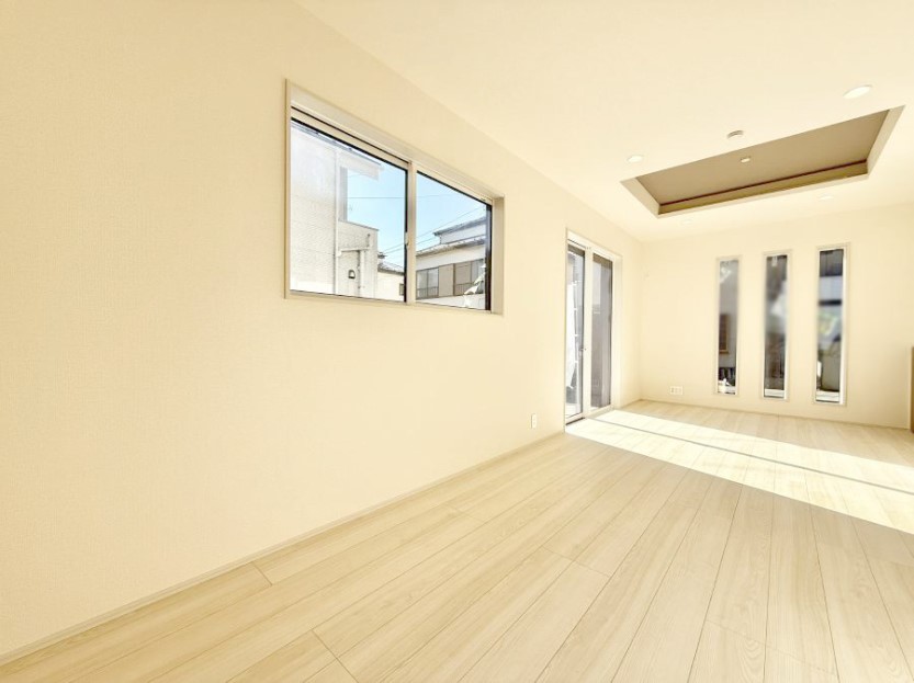 ���r���O ���������났�ƏΊ炪�W�܂�A�S���܂郊�r���O