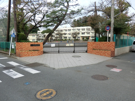 ���ӊ� ���w�Z 350m ���l�s�������J���w�Z