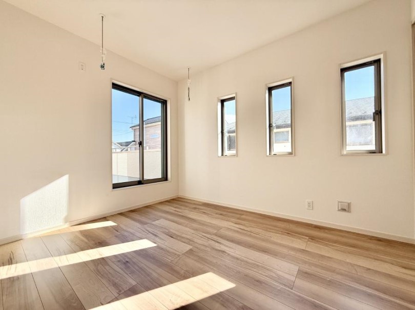 �q������ �������Ƌ�⃌�C�A�E�g�����R�ɔz�u�ł��邽�ߎg�����肪�ǂ����K�ɉ߂����܂�