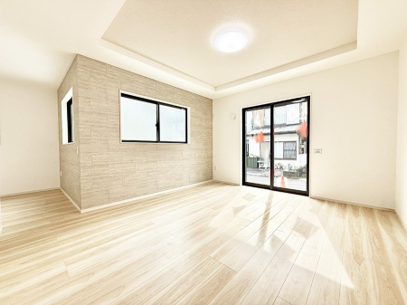 rO 났ƏΊ炪W܂AS܂郊rO