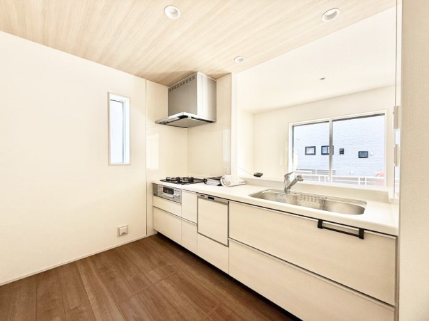 �L�b�`�� �����������������Ɗy�����Ȃ�A���K�ȃL�b�`�����