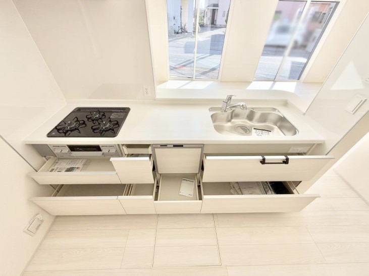 �L�b�`�� �������Ƒ����J��[�߂�A������̂���L�b�`��