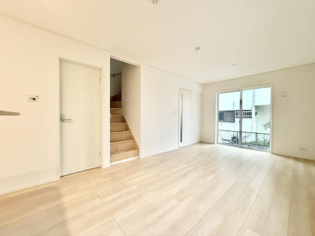 ���r���O �����������������Ɠ��ʂɂ���A�e���̋��