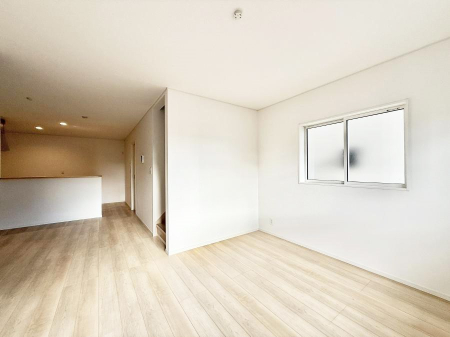 ���r���O ���������R�Ɖ�b�����܂��A�S�n�悢�ЂƂƂ�