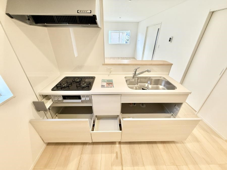 �L�b�`�� �������A�C�f�A�L����A�N���G�C�e�B�u�ȗ������