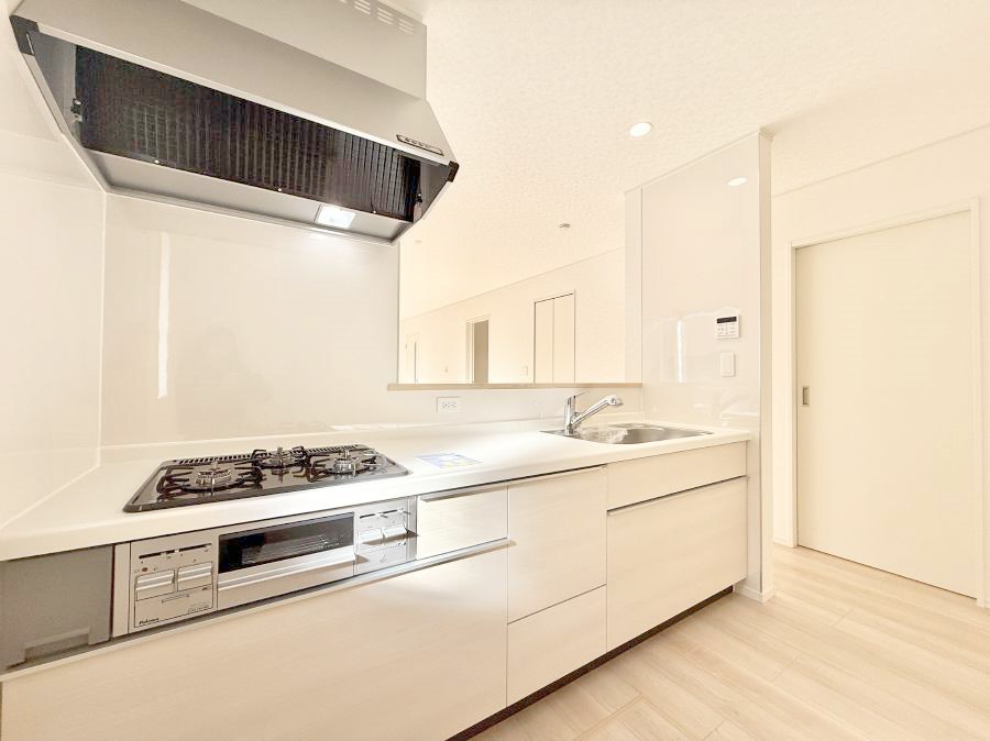 �L�b�`�� �����������������Ɗy�����Ȃ�A���K�ȃL�b�`�����