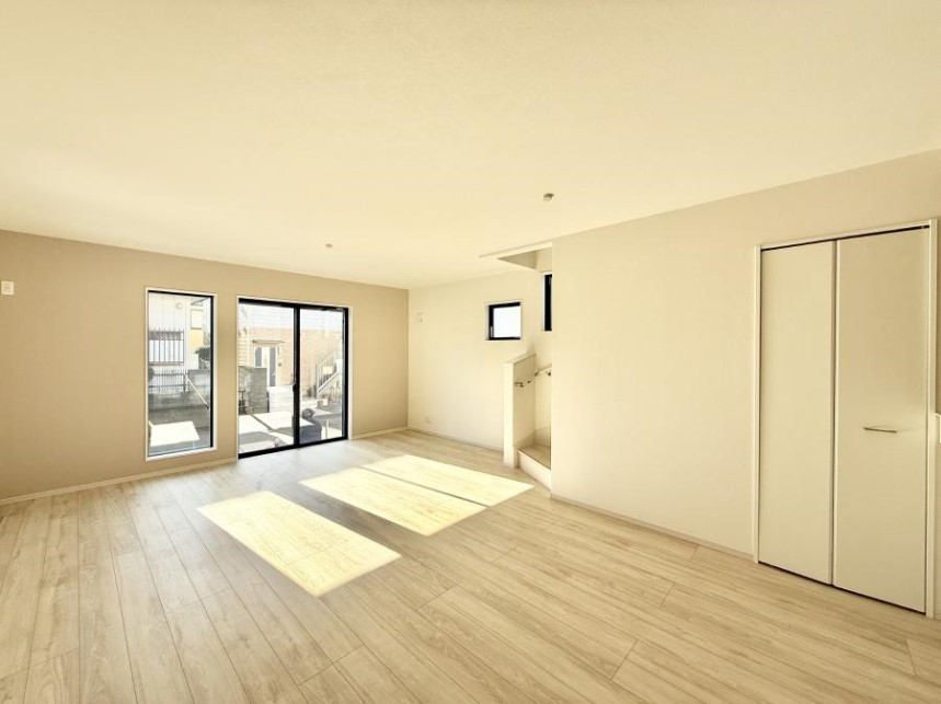 ���r���O ���������R�Ɖ�b�����܂��A�S�n�悢�ЂƂƂ�