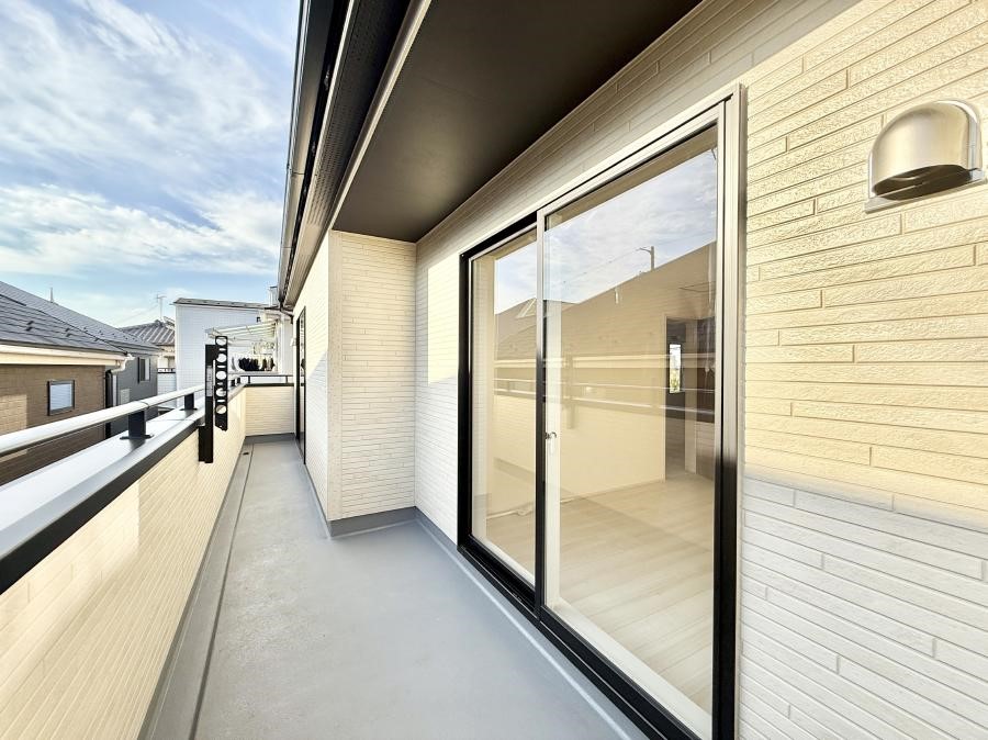 �o���R�j�[ ������ �G�߂̈ڂ낢����������J���I�ȋ�Ԃł�