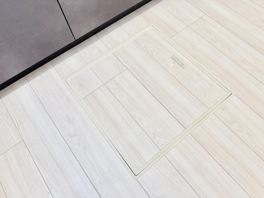 ̑ ݔBꂽ[Xy[XŉƑŜXbL