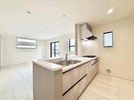 �L�b�`�� ���������y���݂ƐH�ׂ�K����͂���L�b�`��