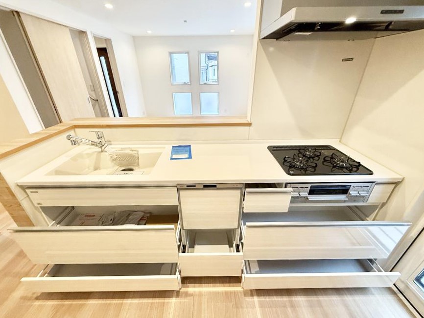 �L�b�`�� �������A�C�f�A�L����A�N���G�C�e�B�u�ȗ������