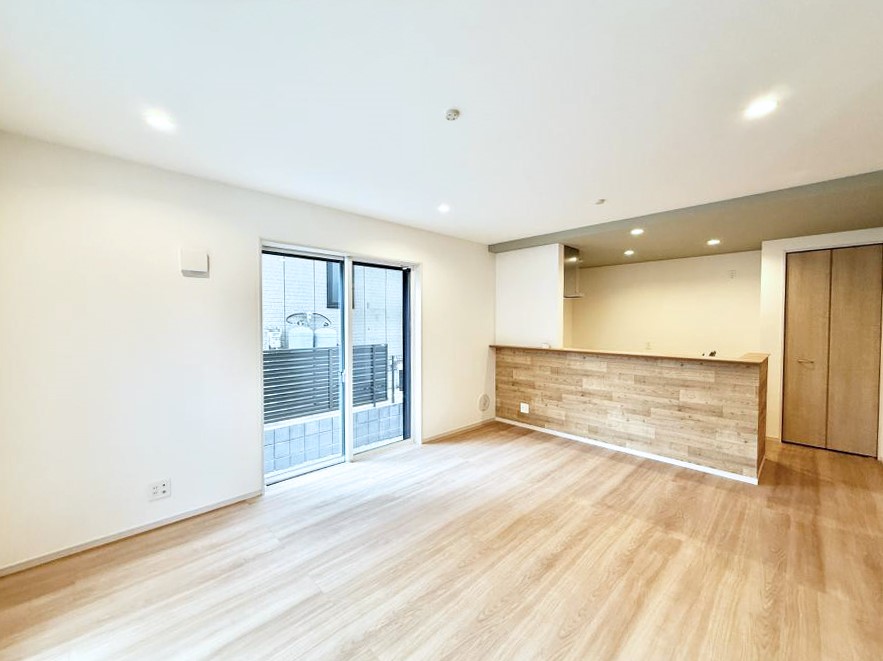 ���r���O ���������났�ƏΊ炪�W�܂�A�S���܂郊�r���O