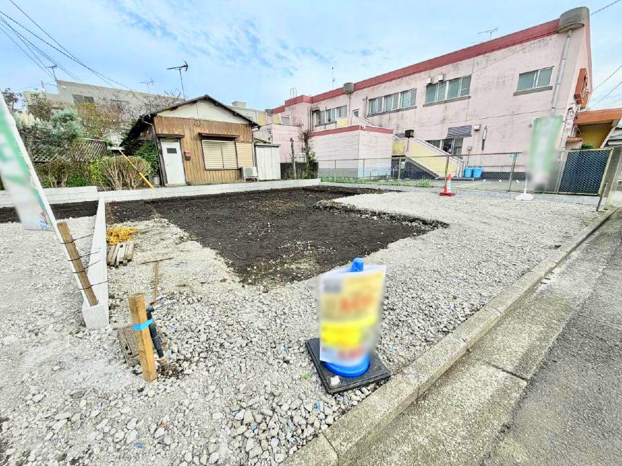 nOώʐ^ OρV炵n܂ꏊŁAƑJ[߂