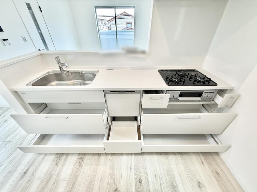 �L�b�`�� �������Ƒ����J��[�߂�A������̂���L�b�`��