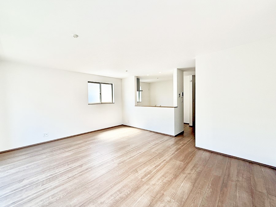 ���r���O ���������S�n�̂����A���z�̃��r���O