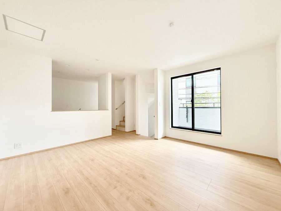 ���r���O ���������R�Ɖ�b�����܂��A�S�n�悢�ЂƂƂ�