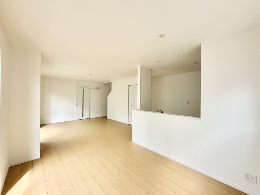 ���r���O ���������R�Ɖ�b�����܂��A�S�n�悢�ЂƂƂ�