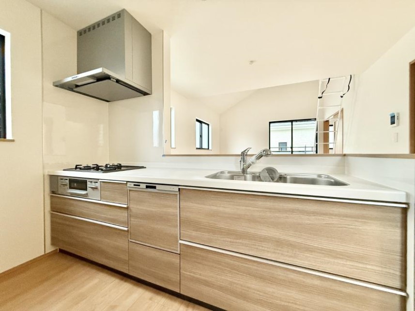 �L�b�`�� �������Ƒ����J��[�߂�A������̂���L�b�`��