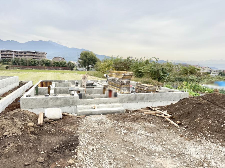 nOώʐ^ OρV炵n܂ꏊŁAƑJ[߂