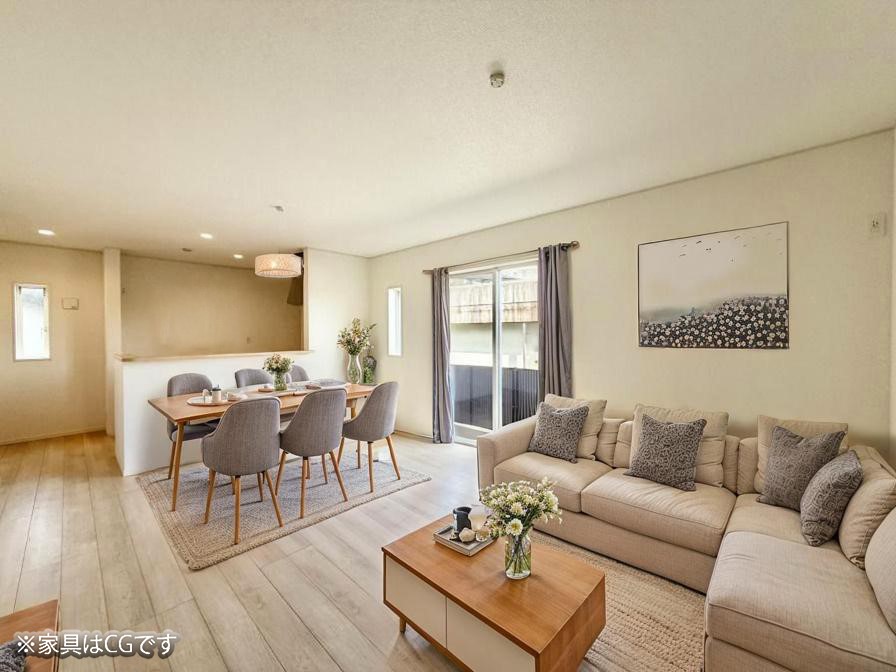 ���r���O ����