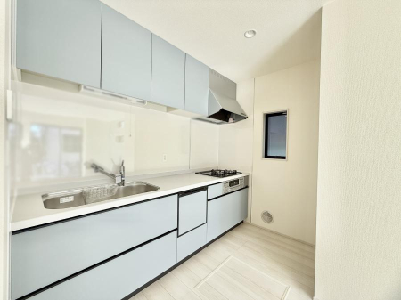 Lb` ƑƂȂAR~jP[V̏