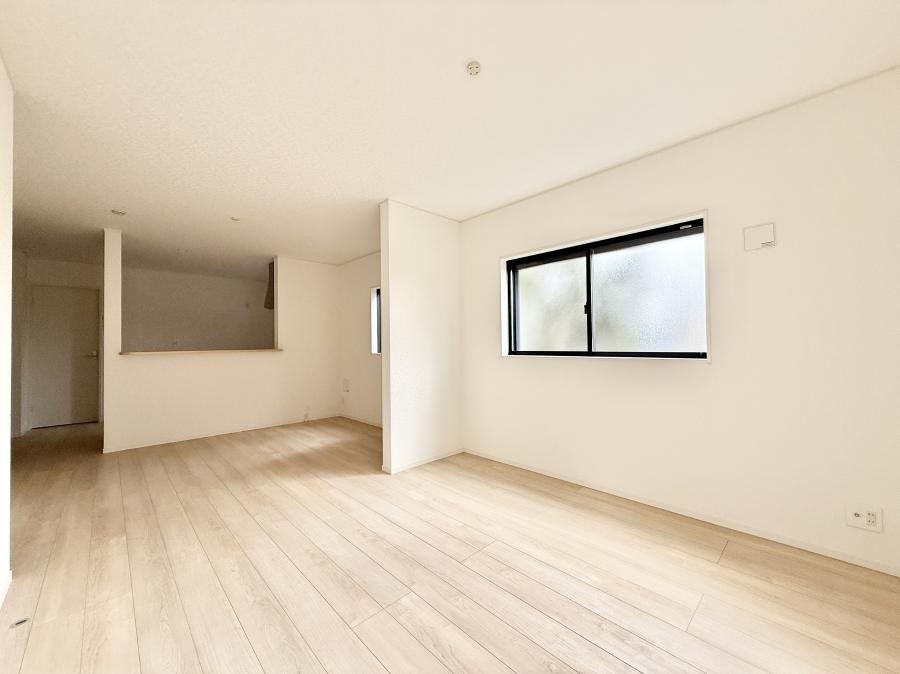 ���r���O ���������S�n�̂����A���z�̃��r���O