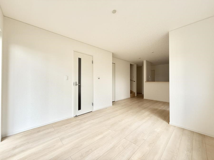 ���r���O ���������R�Ɖ�b�����܂��A�S�n�悢�ЂƂƂ�