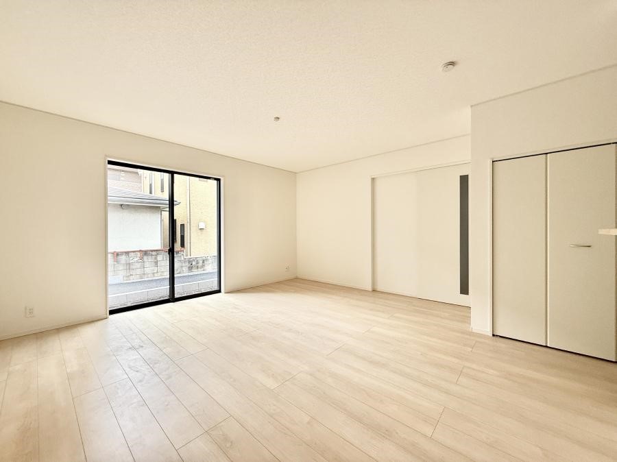 ���r���O �����������������Ɠ��ʂɂ���A�e���̋��