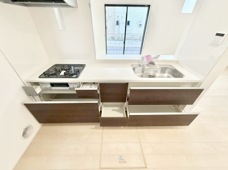 �L�b�`�� �������Ƒ����J��[�߂�A������̂���L�b�`��