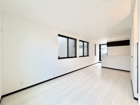 rO 났ƏΊ炪W܂AS܂郊rO