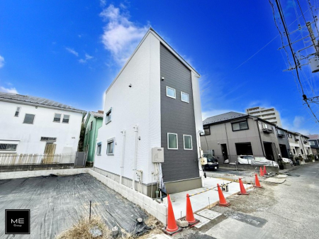 nOώʐ^ OρV炵n܂ꏊŁAƑJ[߂