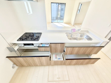 �L�b�`�� �������Ƒ����J��[�߂�A������̂���L�b�`��