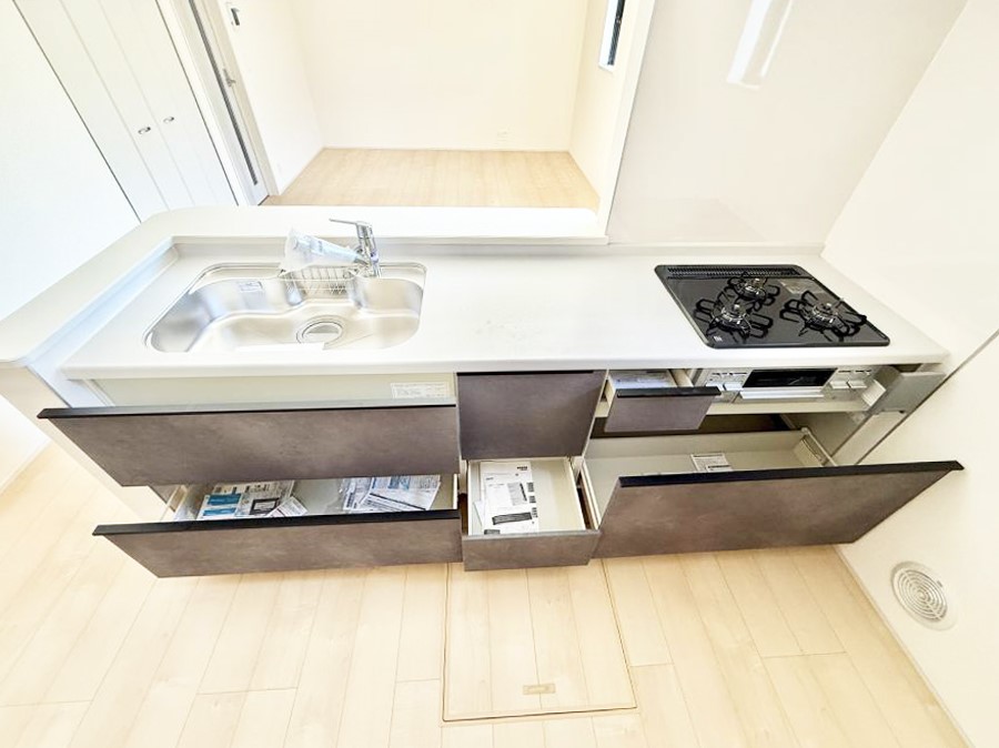 �L�b�`�� �������Ƒ����J��[�߂�A������̂���L�b�`��