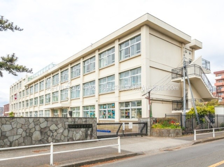 ���ӊ� ���w�Z 900m �H���s���h���w�Z