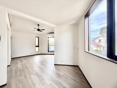 ���r���O ���������R�Ɖ�b�����܂��A�S�n�悢�ЂƂƂ�