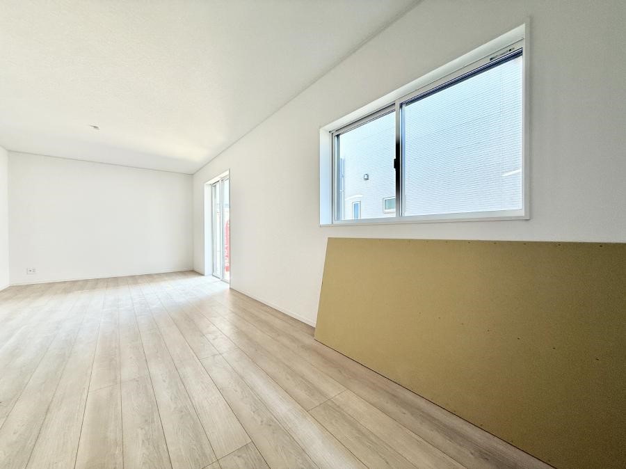 ���̑����� �������Ƒ��̏Ί炪���ӂ��A���났�̋��