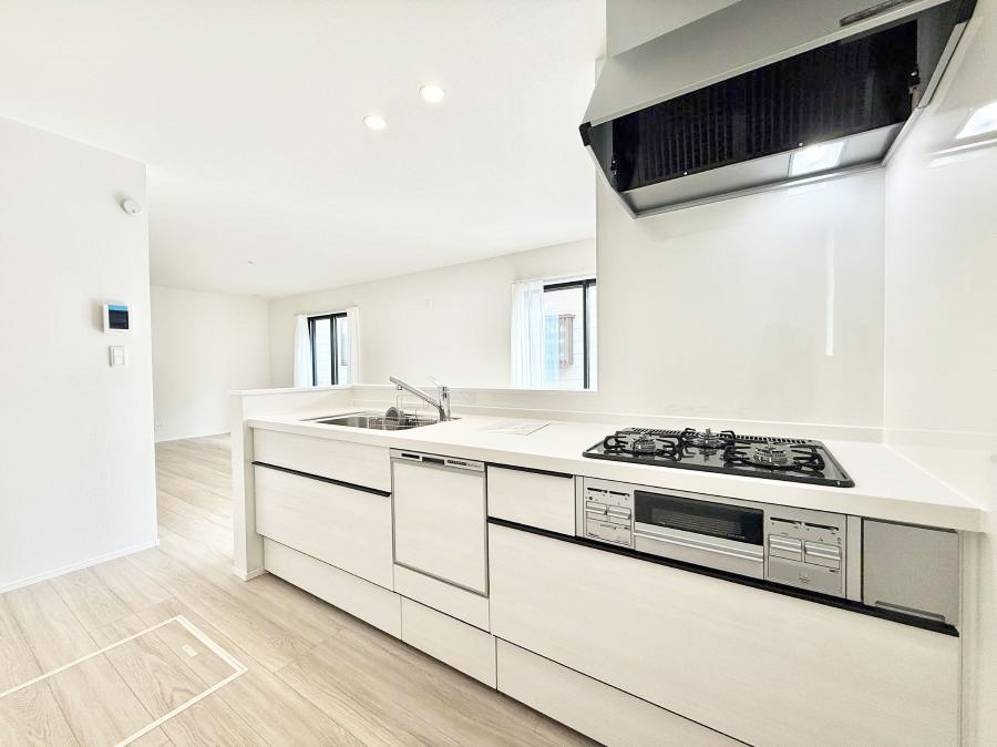 �L�b�`�� �������V���v���Ŕ������S�n�悢���Ԃ𐶂ރL�b�`�����