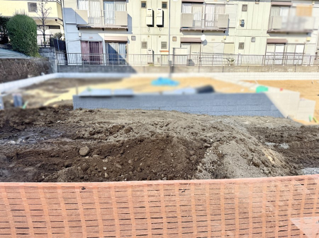 nOώʐ^ OρV炵n܂ꏊŁAƑJ[߂