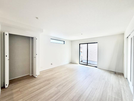 ���r���O ���������R�Ɖ�b�����܂��A�S�n�悢�ЂƂƂ�