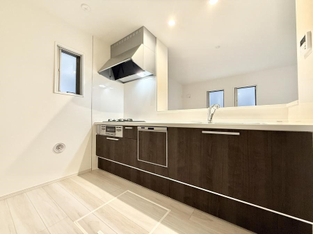 �L�b�`�� ���������y���݂ƐH�ׂ�K����͂���L�b�`��