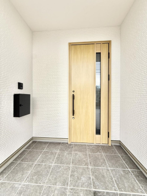 ���� �O�ρ� �V���v���Ŕ������A�Z�܂��̑���ۂ��ʂ錺�ւł�