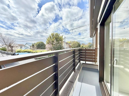 �o���R�j�[ ������ �G�߂̈ڂ낢����������J���I�ȋ�Ԃł�