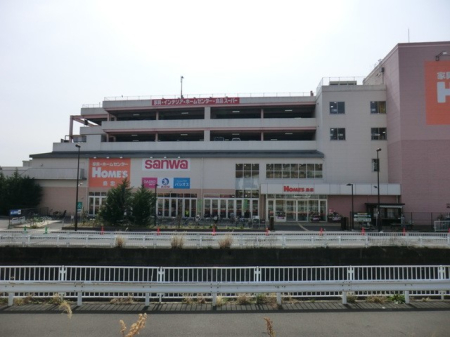 ���ӊ� �X�[�p�[ 300m �X�[�p�[�O�a���c�O�֓X