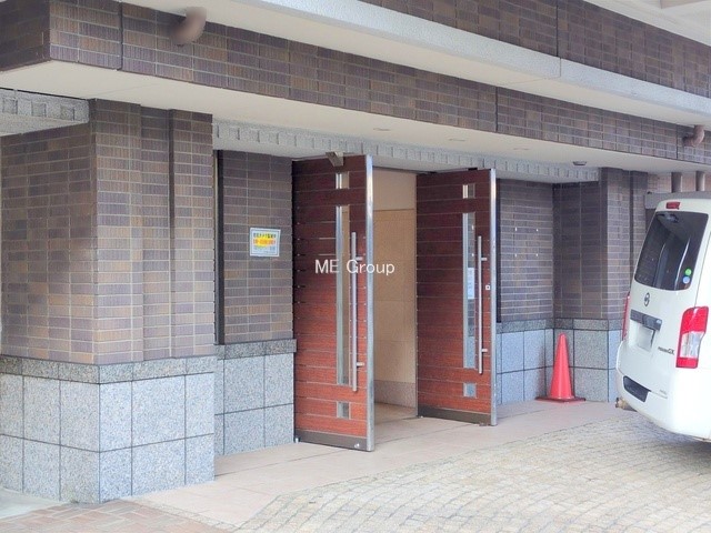 �G���g�����X �O�ρ��A�邽�тɈ��S����^���Ă����A���J�ɊǗ����ꂽ���L���